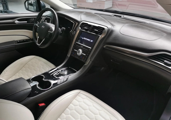 Ford Mondeo cena 109900 przebieg: 92670, rok produkcji 2019 z Skierniewice małe 466